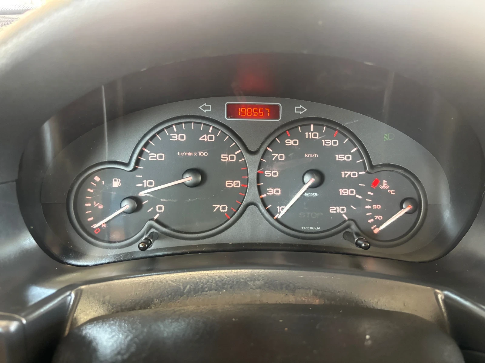 Citroen Berlingo 1.6HDI 2008 г КЛИМАТИК, снимка 9 - Автомобили и джипове - 55559409