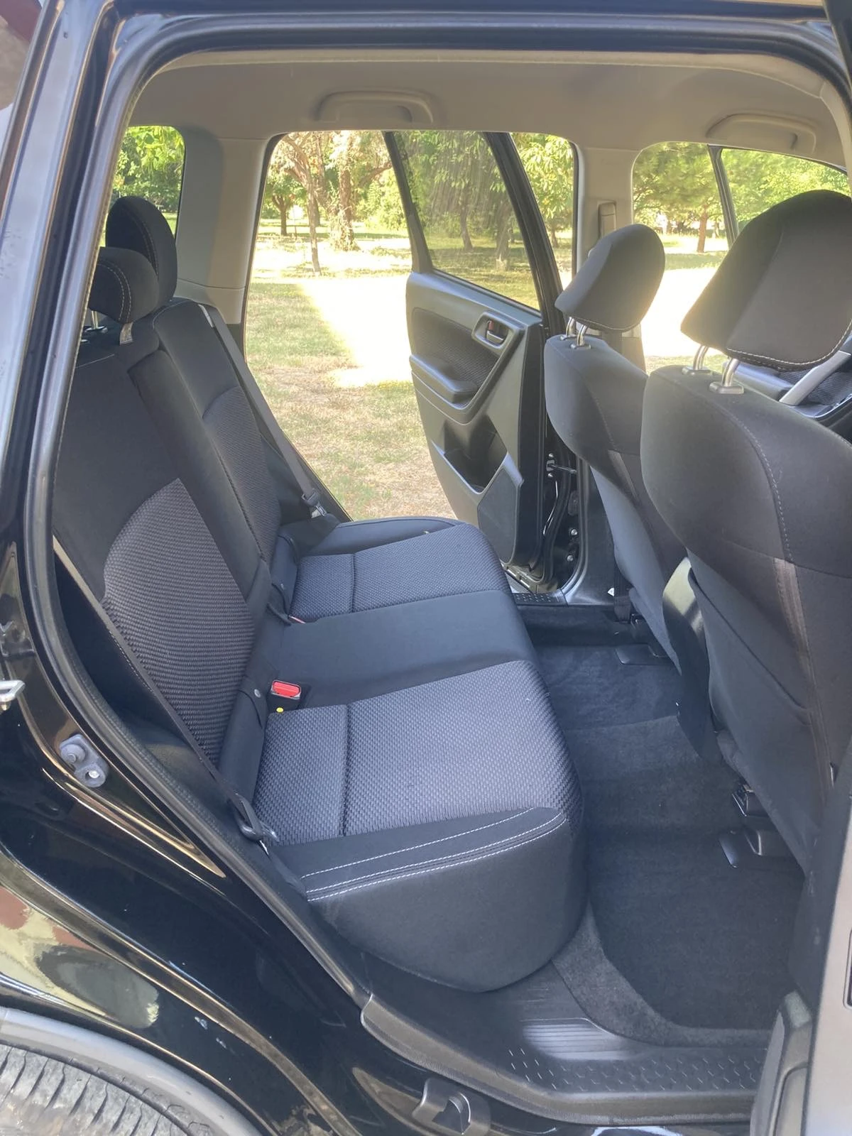 Subaru Forester 2.5 Фейслифт Автоматик 4х4, снимка 12 - Автомобили и джипове - 55960482