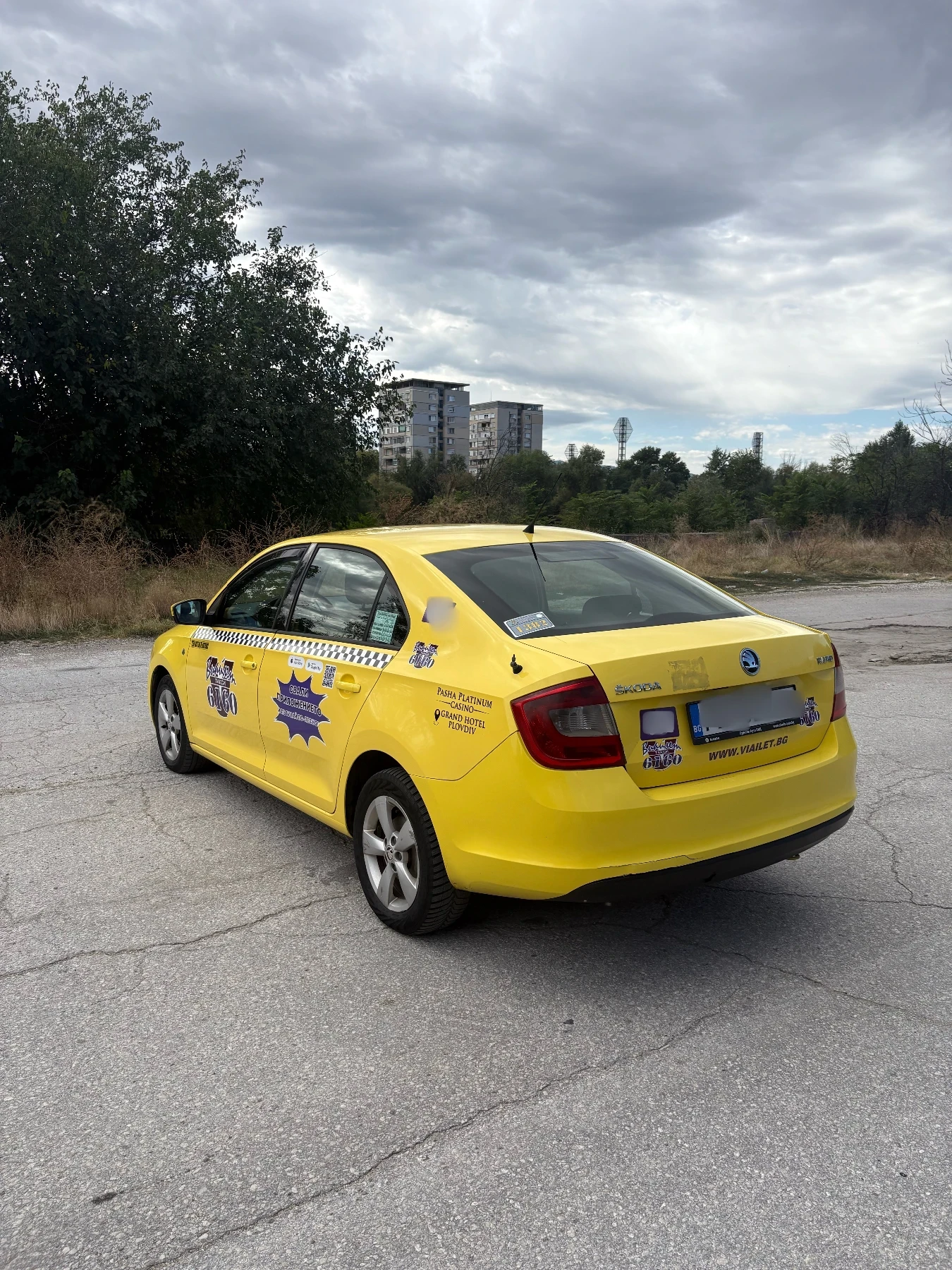Skoda Rapid, снимка 4 - Автомобили и джипове - 56180357
