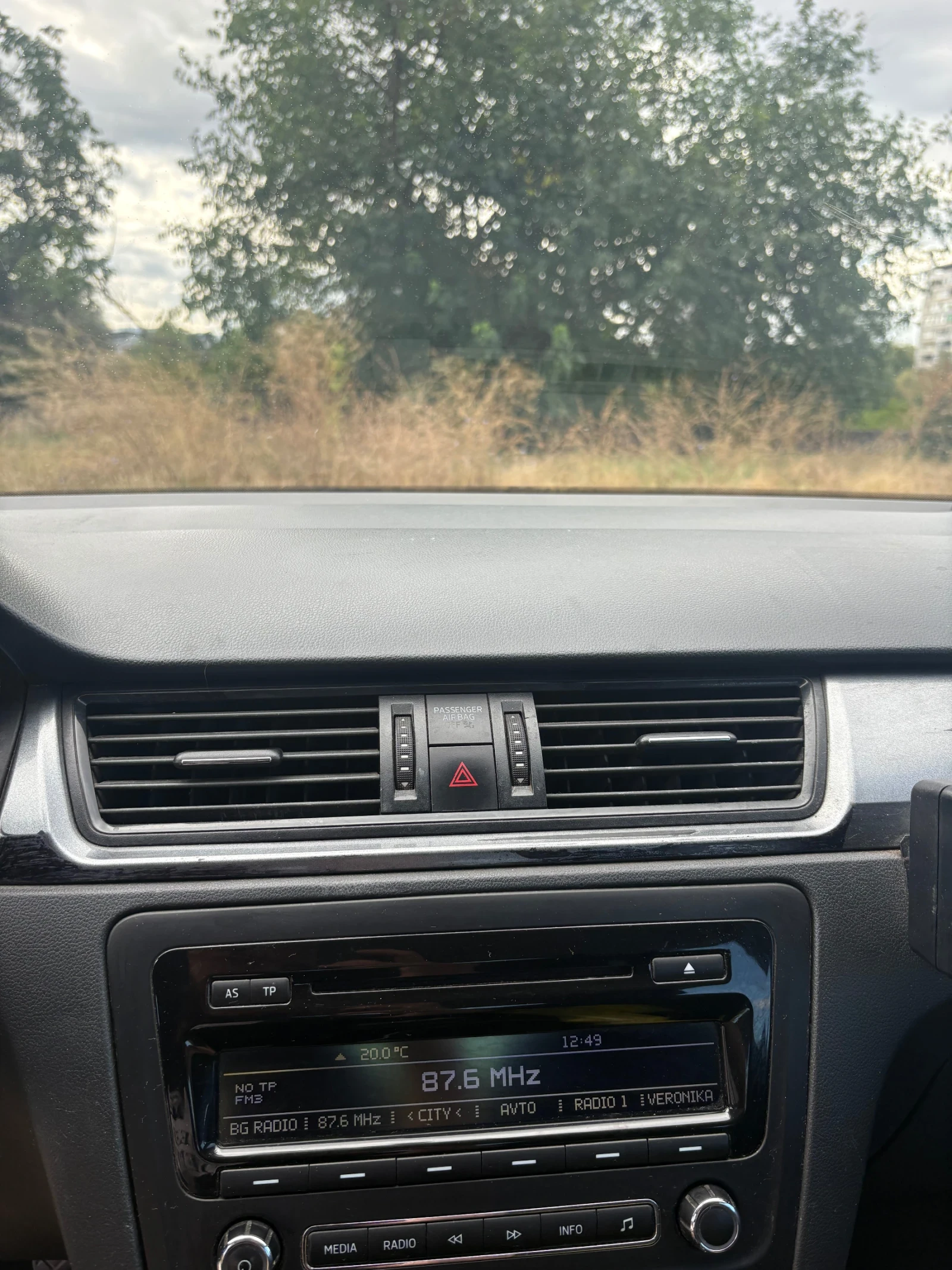 Skoda Rapid, снимка 11 - Автомобили и джипове - 56180357