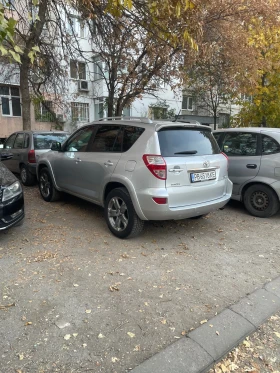 Toyota Rav4 2.2 D4D, снимка 6