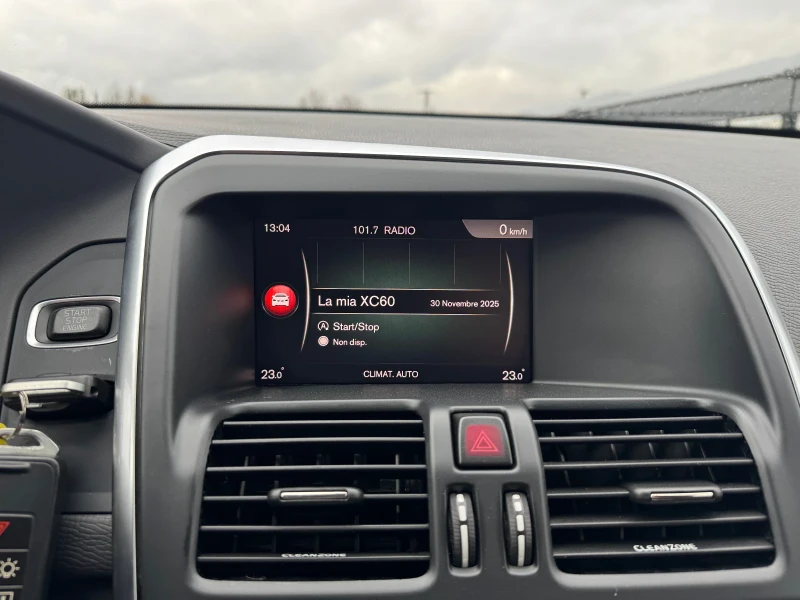 Volvo XC60 2.0D-FACELIFT-AUT-NAVI-DIGITAL, снимка 15 - Автомобили и джипове - 52599244