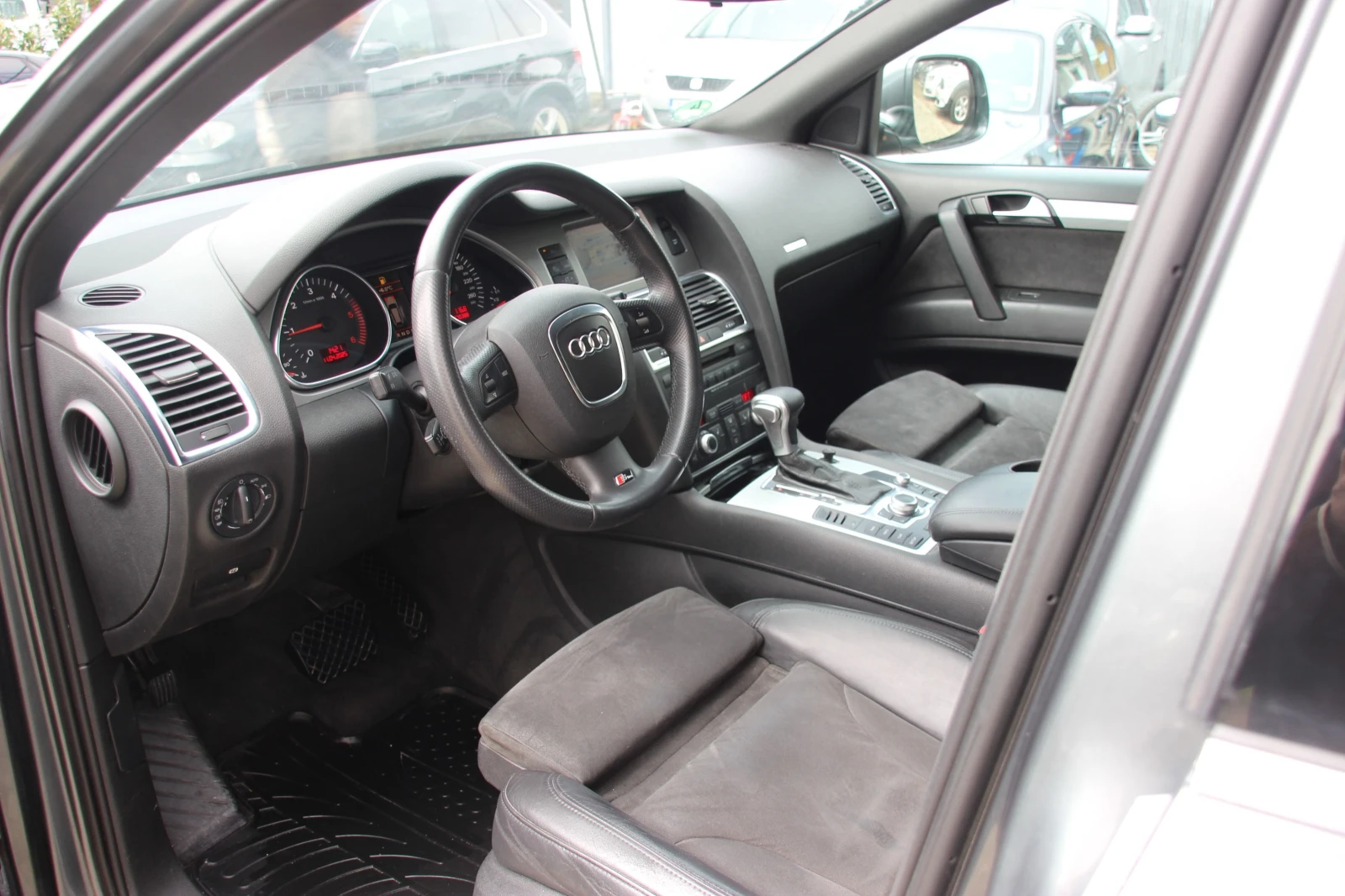 Audi Q7 3.0 TDI  S-LINE   - изображение 9