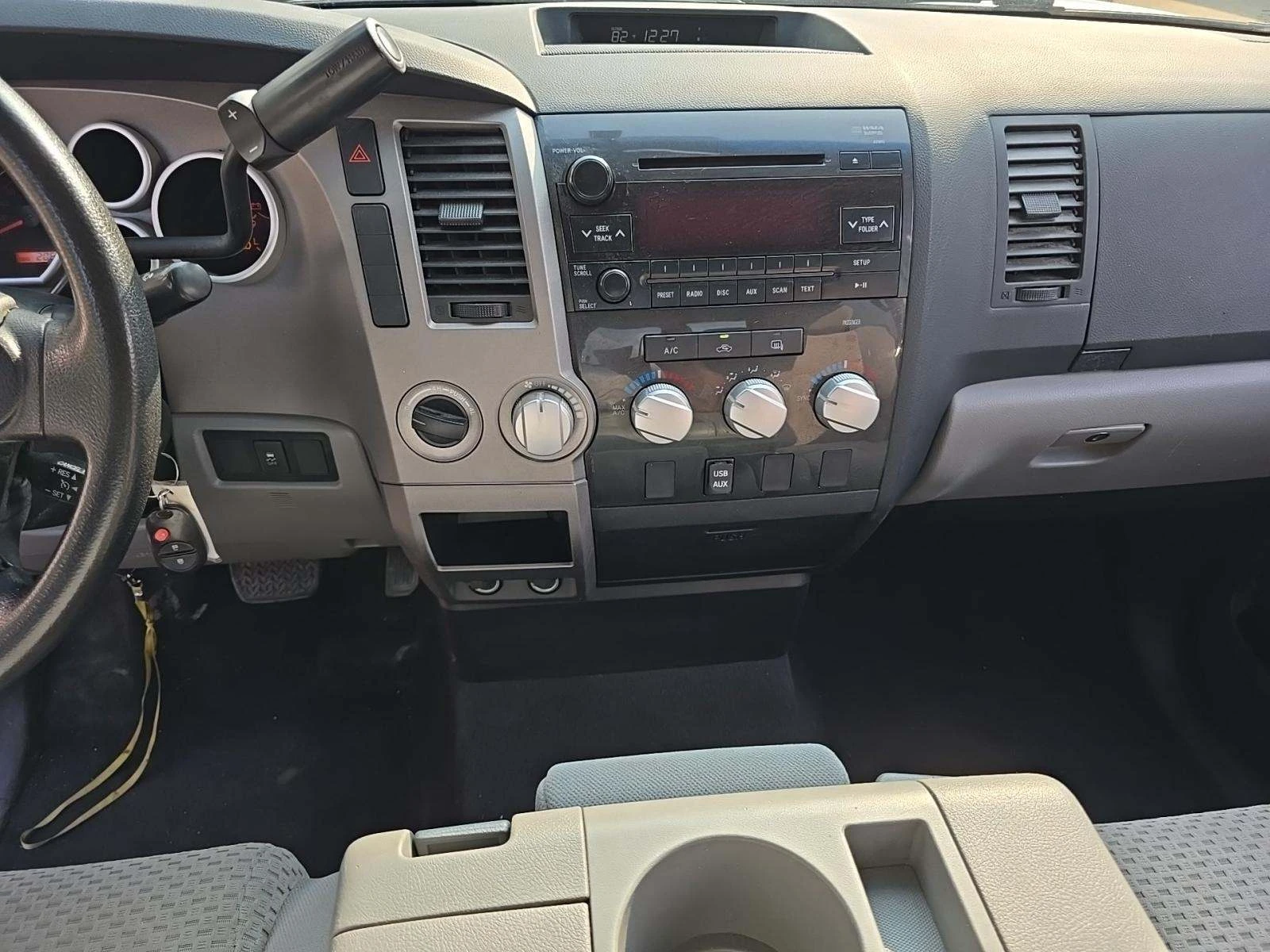 Toyota Tundra 2012* 5.7 V8  - изображение 6