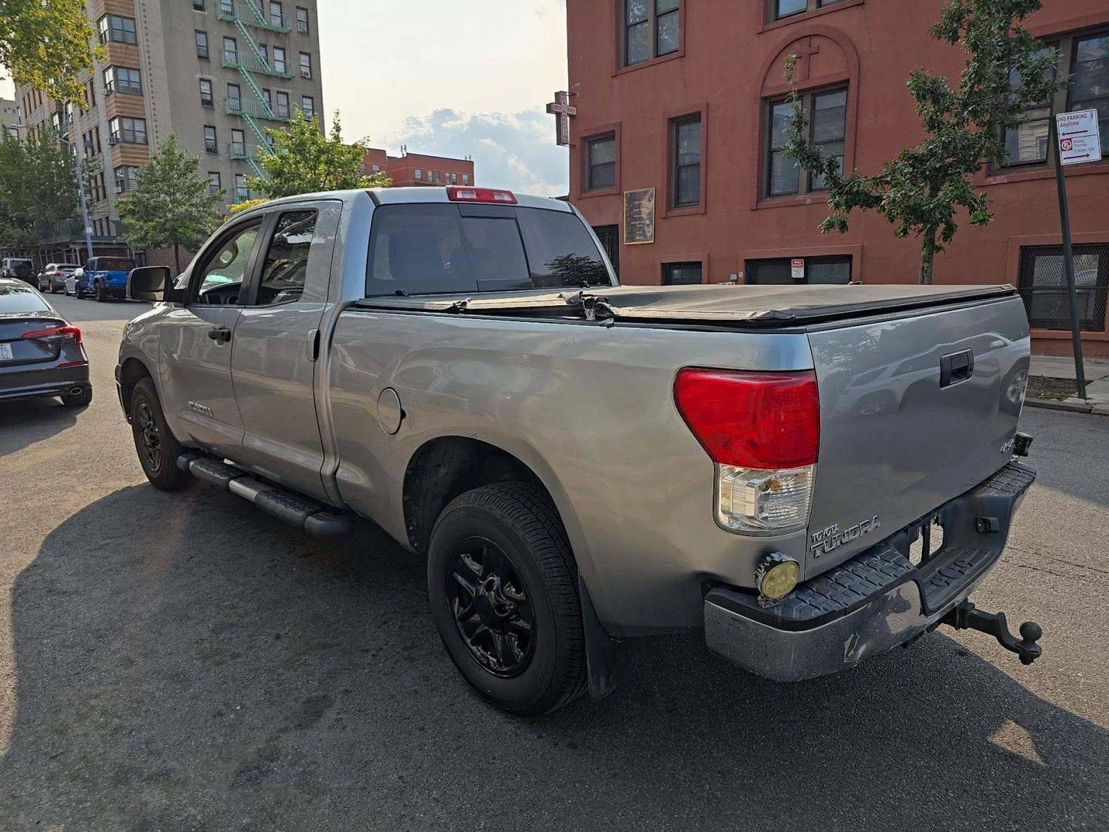 Toyota Tundra 2012* 5.7 V8  - изображение 3