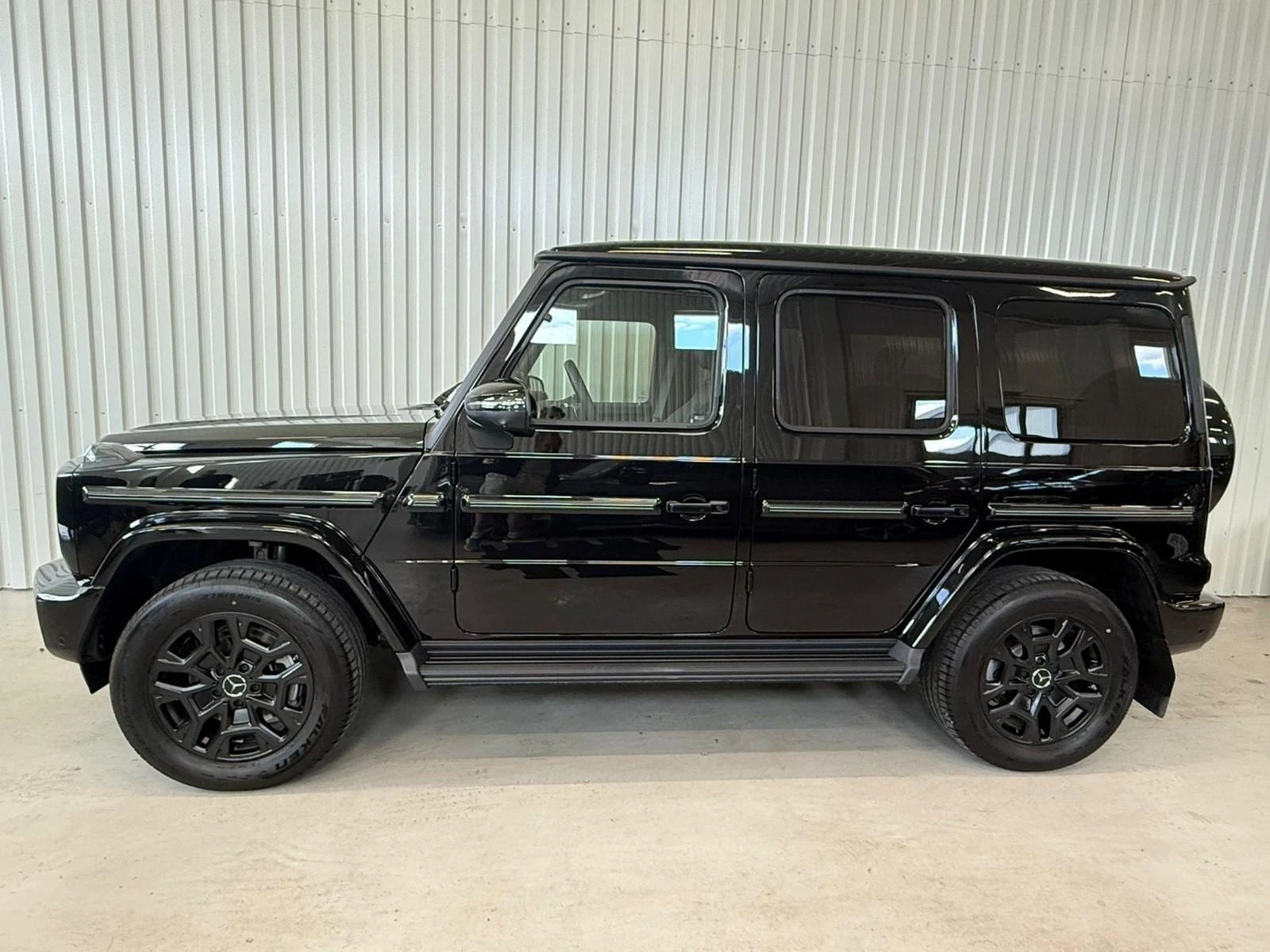 Mercedes-Benz G 450 d/AMG/4-MATIC/FACELIFT/EXCLUSIV/BURM/360/NIGHT/ - изображение 4