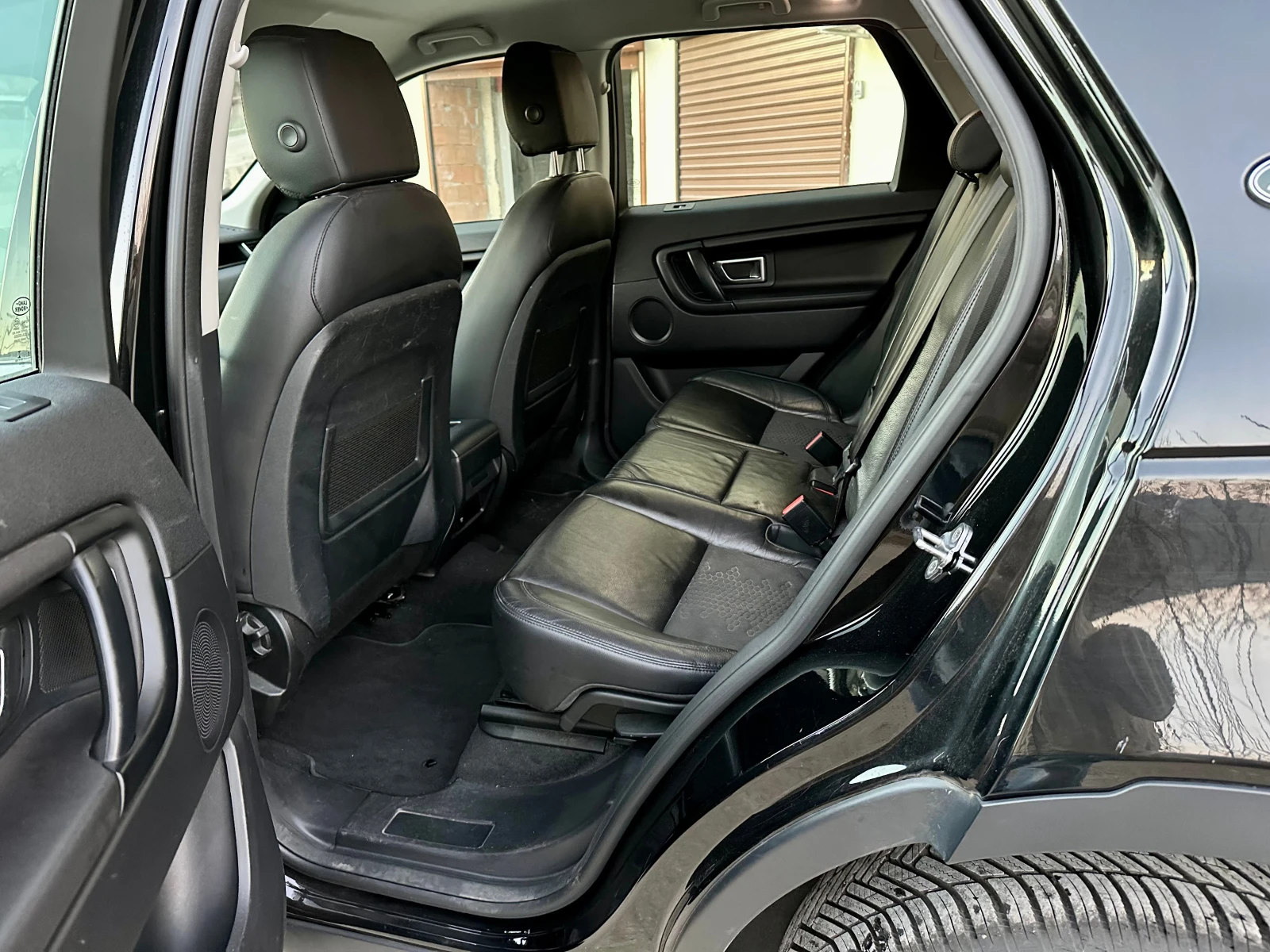 Land Rover Discovery Sport 2.0D - изображение 8