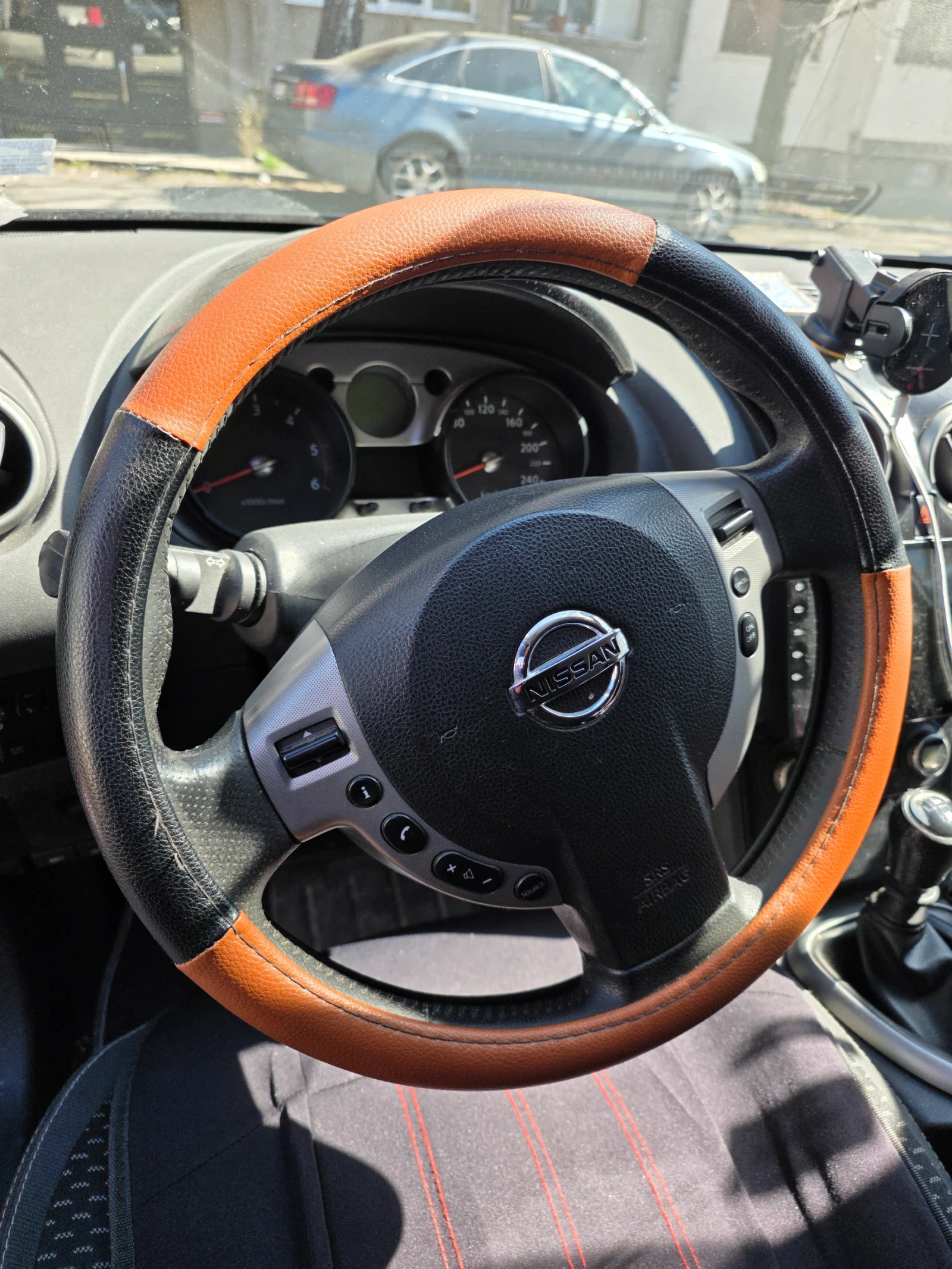 Nissan Qashqai Джип, снимка 4 - Автомобили и джипове - 53853578