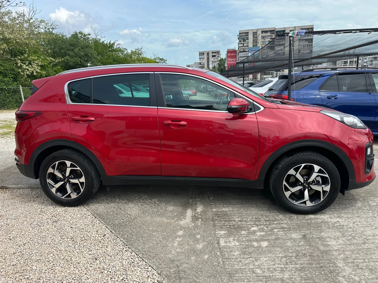 Kia Sportage 1.6i , снимка 4 - Автомобили и джипове - 54618174