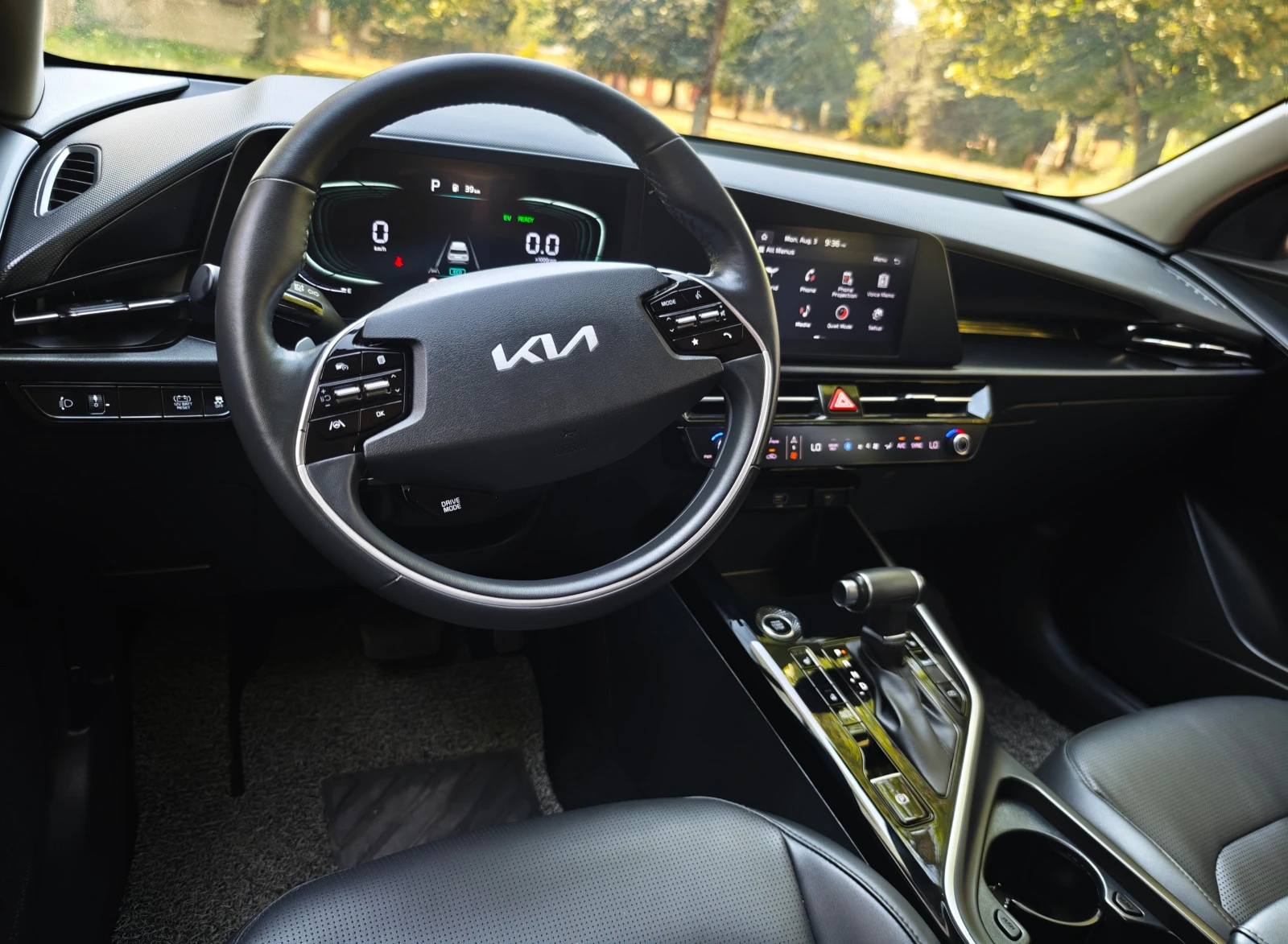 Kia Niro 1.6 HEV, снимка 10 - Автомобили и джипове - 55292574