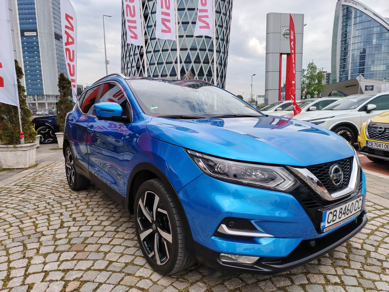 Nissan Qashqai Tekna Plus, снимка 2 - Автомобили и джипове - 54650266