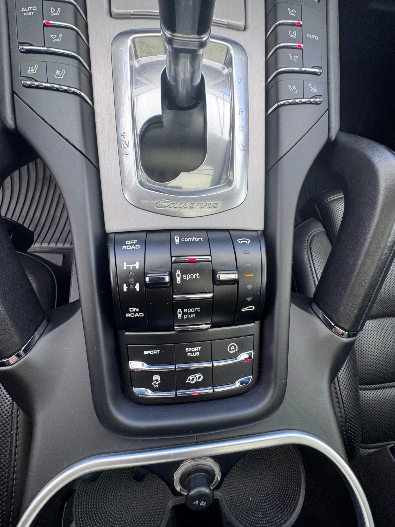 Porsche Cayenne GTS, снимка 14 - Автомобили и джипове - 54939299