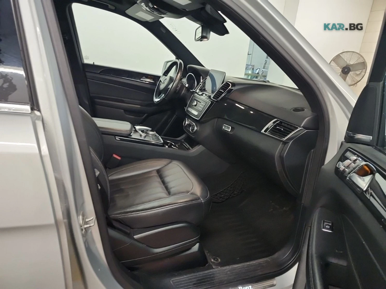 Mercedes-Benz GLE 400 * AвтоКредит * (ЦЕНА ДО БГ), снимка 15 - Автомобили и джипове - 55104946
