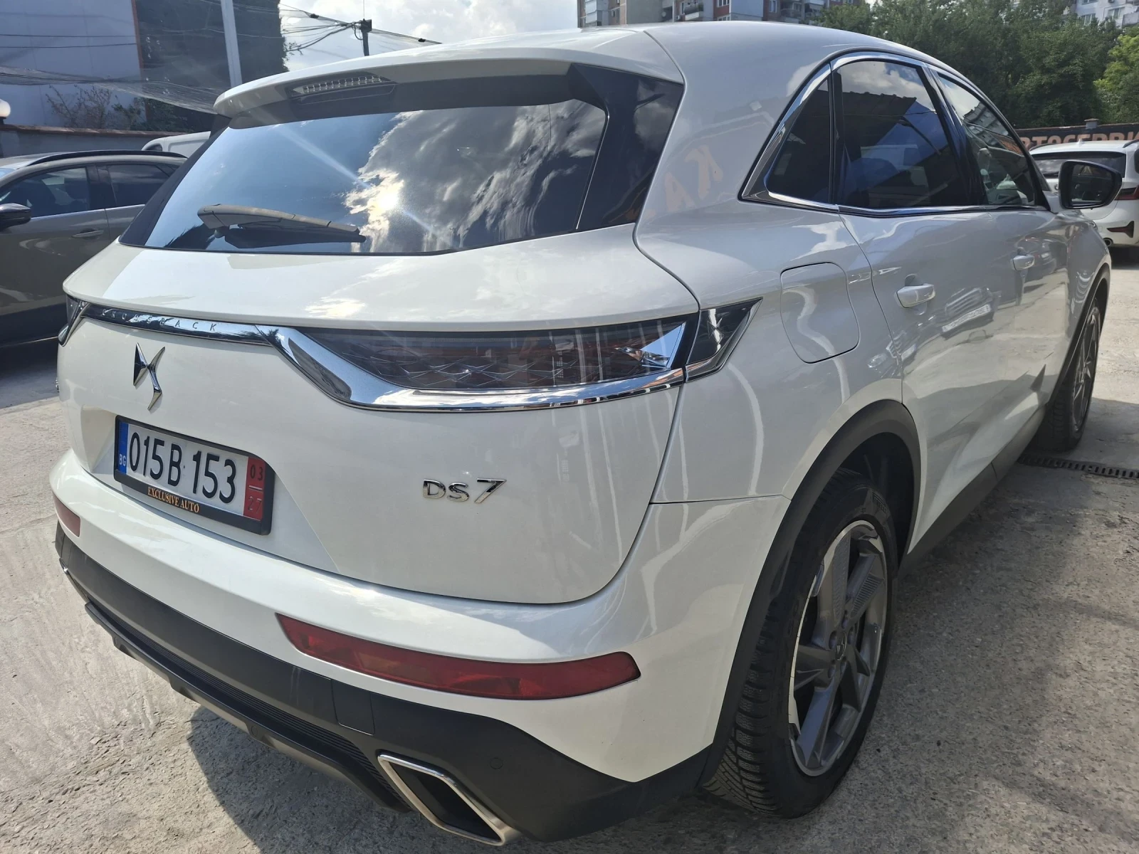 DS DS 7 Crossback 1.6P-HEV 224кс E-TENSE, снимка 4 - Автомобили и джипове - 55302377