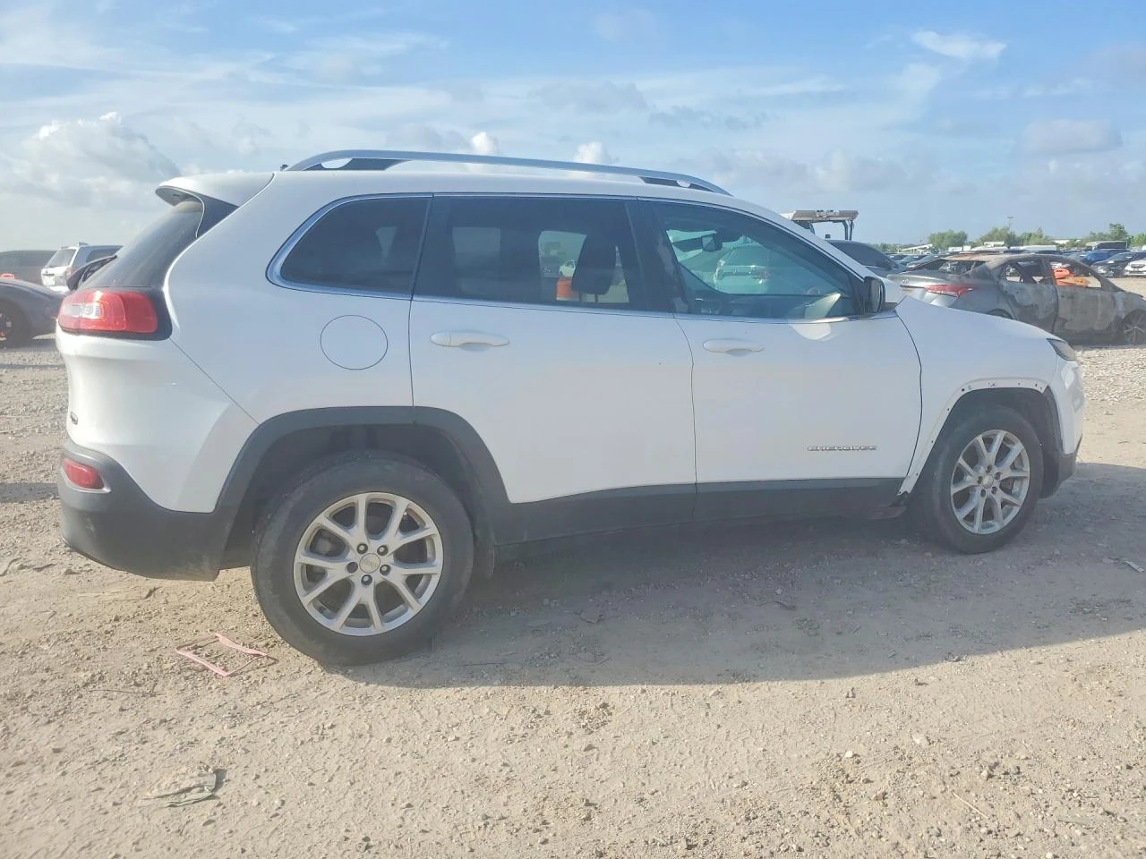 Jeep Cherokee, снимка 3 - Автомобили и джипове - 55755206