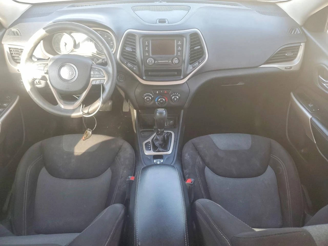 Jeep Cherokee, снимка 8 - Автомобили и джипове - 55755206