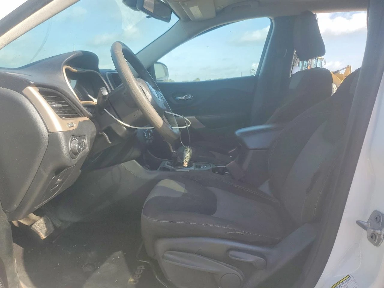 Jeep Cherokee, снимка 7 - Автомобили и джипове - 55755206