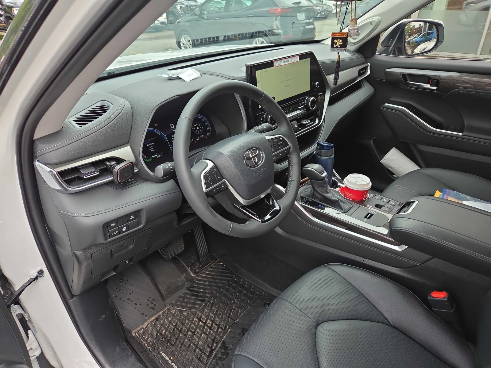 Toyota Highlander * Hybrid Limited * CARFAX * ОПЦИЯ ЗА ФИНАНСИРАНЕ, снимка 16 - Автомобили и джипове - 55932168
