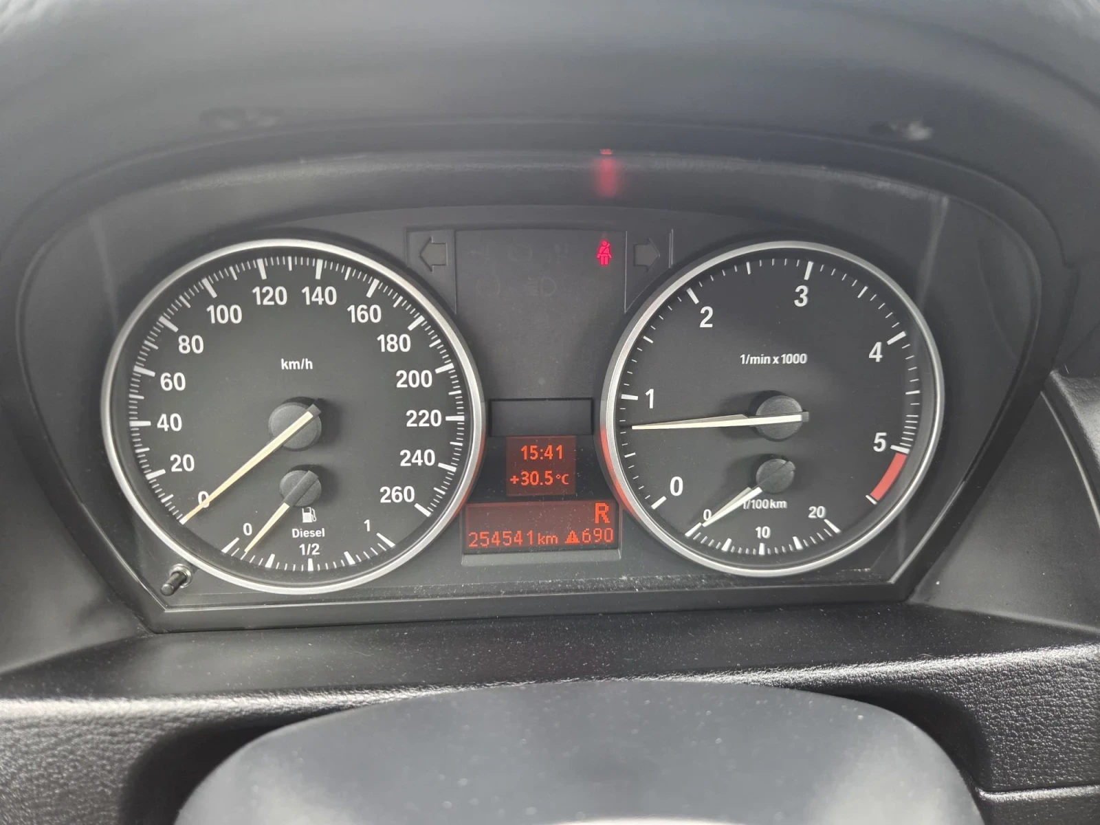 BMW X1 S-DRIVE, снимка 13 - Автомобили и джипове - 56135923