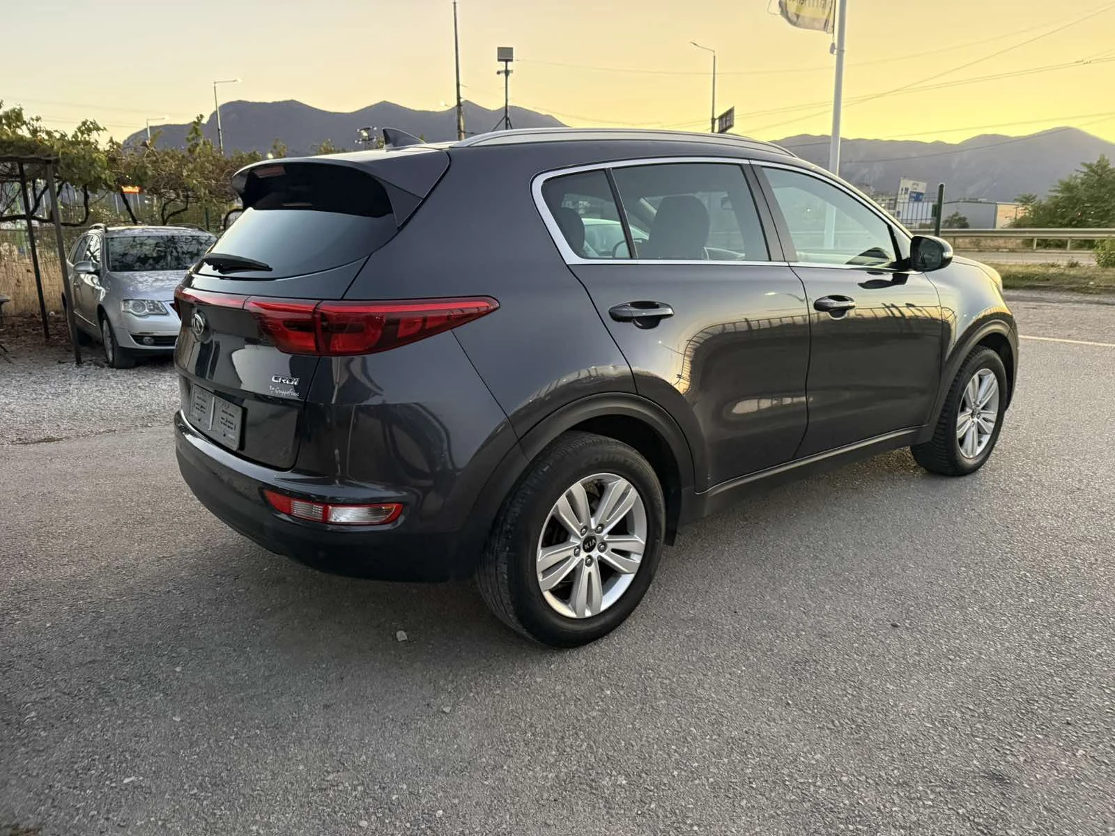 Kia Sportage 1.7CRDI 115kc, снимка 5 - Автомобили и джипове - 56574623