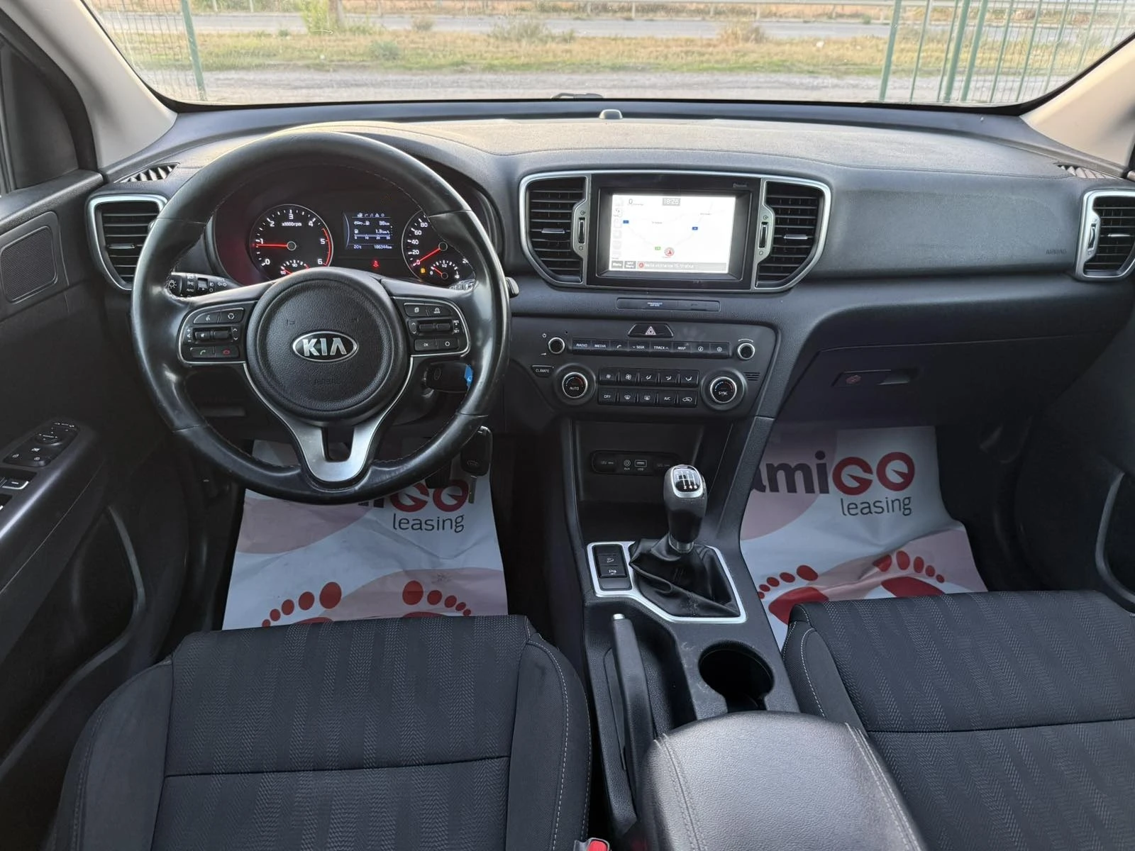 Kia Sportage 1.7CRDI 115kc, снимка 13 - Автомобили и джипове - 56574623