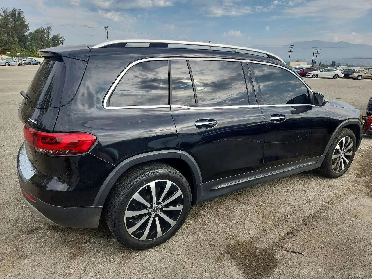 Mercedes-Benz GLB 250, снимка 3 - Автомобили и джипове - 56713386