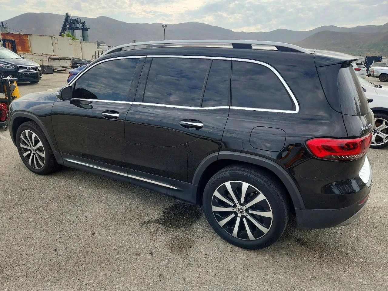 Mercedes-Benz GLB 250, снимка 2 - Автомобили и джипове - 56713386
