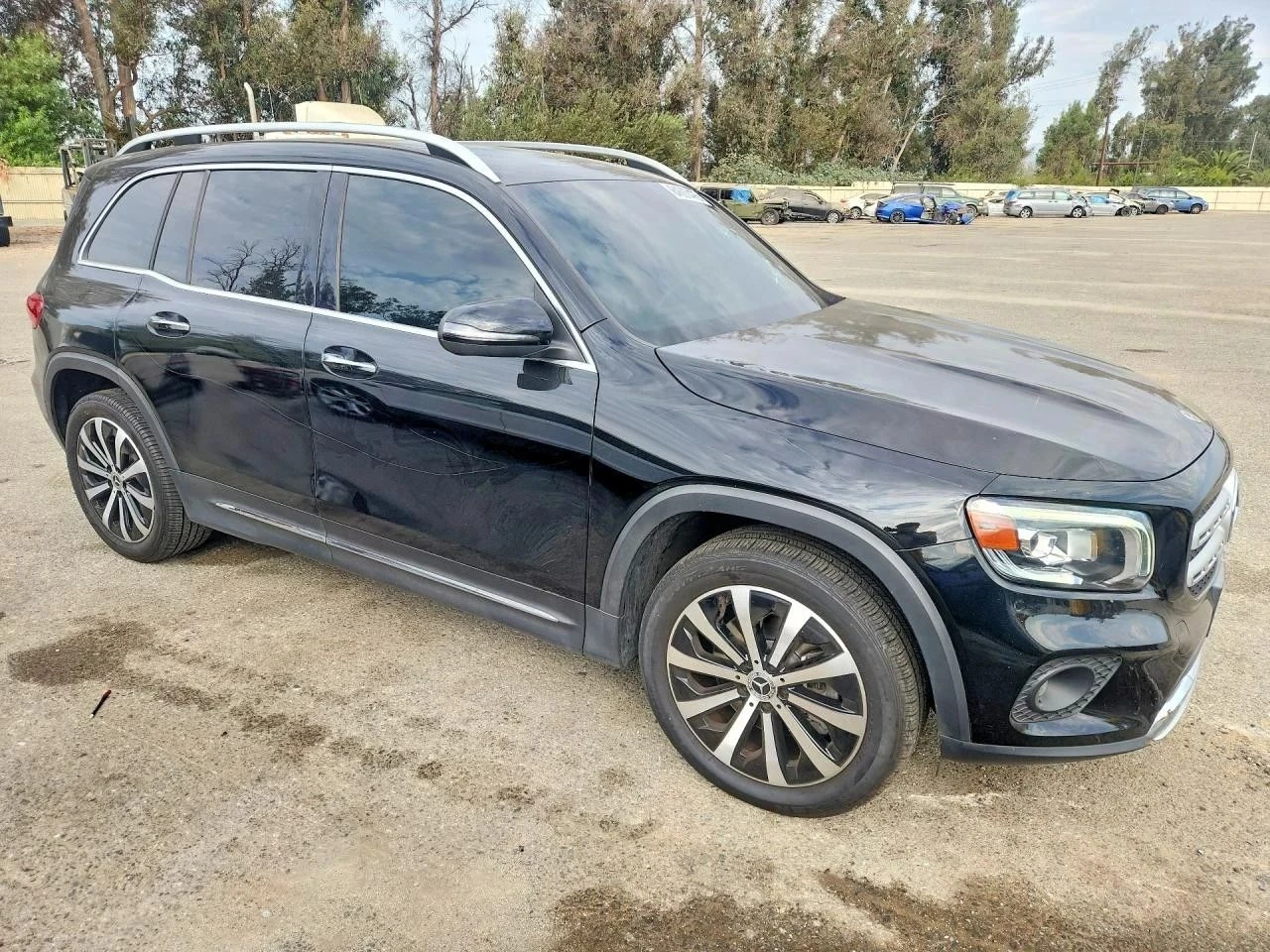 Mercedes-Benz GLB 250, снимка 4 - Автомобили и джипове - 56713386