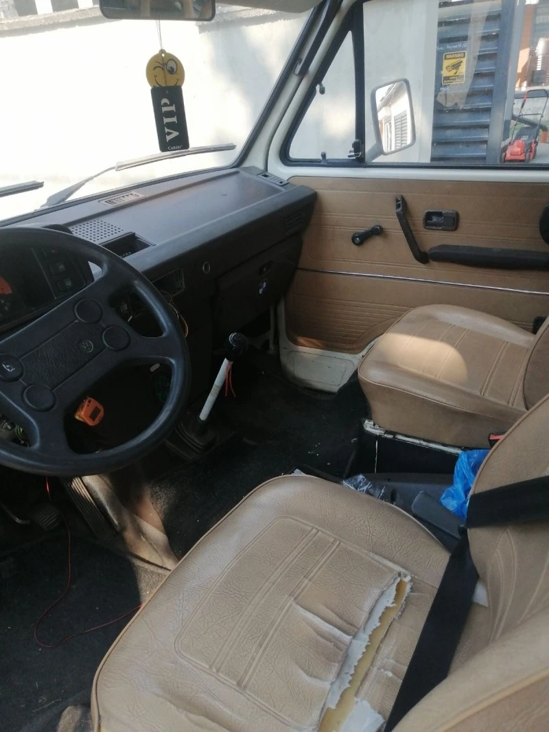 VW Caravelle, снимка 6 - Бусове и автобуси - 47301856