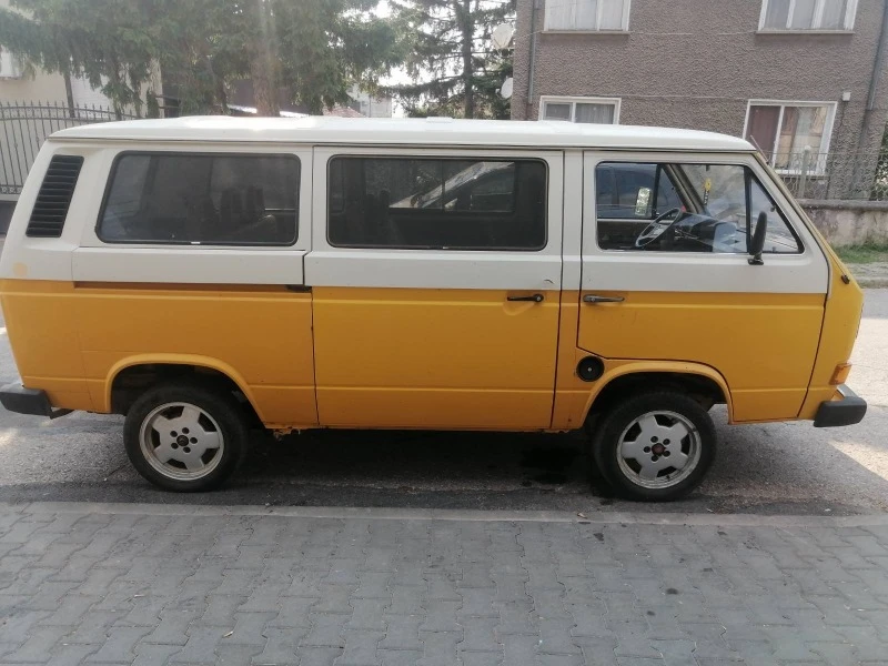 VW Caravelle, снимка 9 - Бусове и автобуси - 47301856