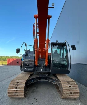 Багер Hitachi ZX 225 US LC-6, снимка 13