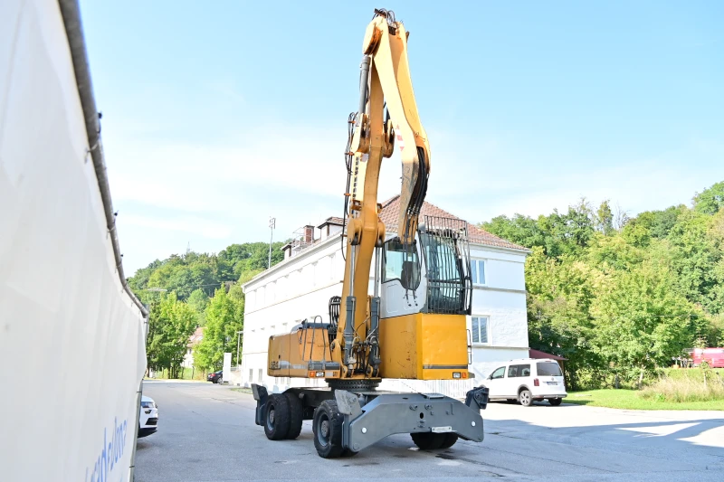 Багер Liebherr A924C, снимка 5 - Индустриална техника - 43410202