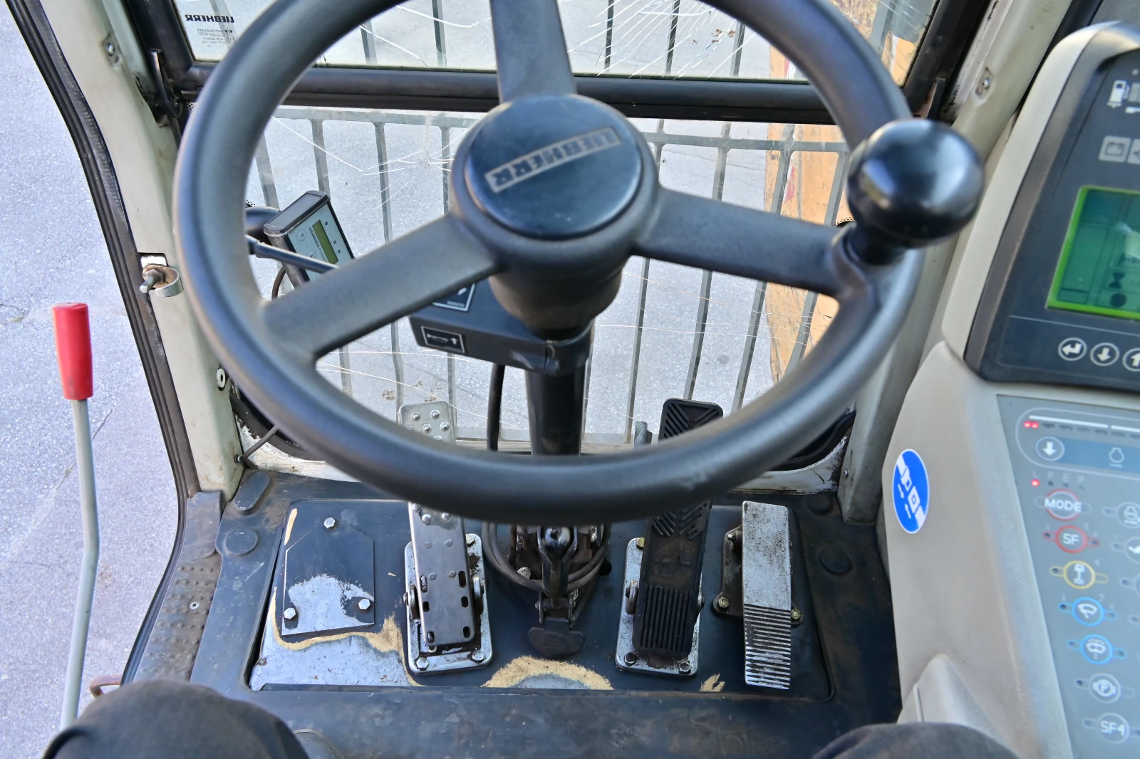 ����� Liebherr A924C | Mobile.bg � ����������� 14