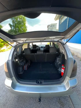 Toyota Corolla verso 2.2, снимка 12