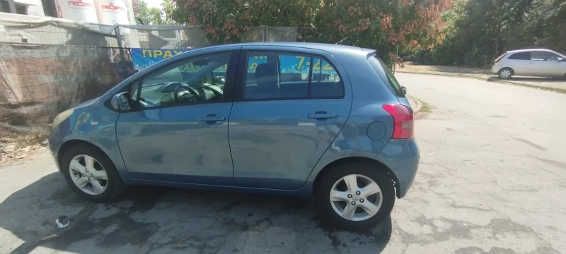 Toyota Yaris, снимка 2 - Автомобили и джипове - 47533598