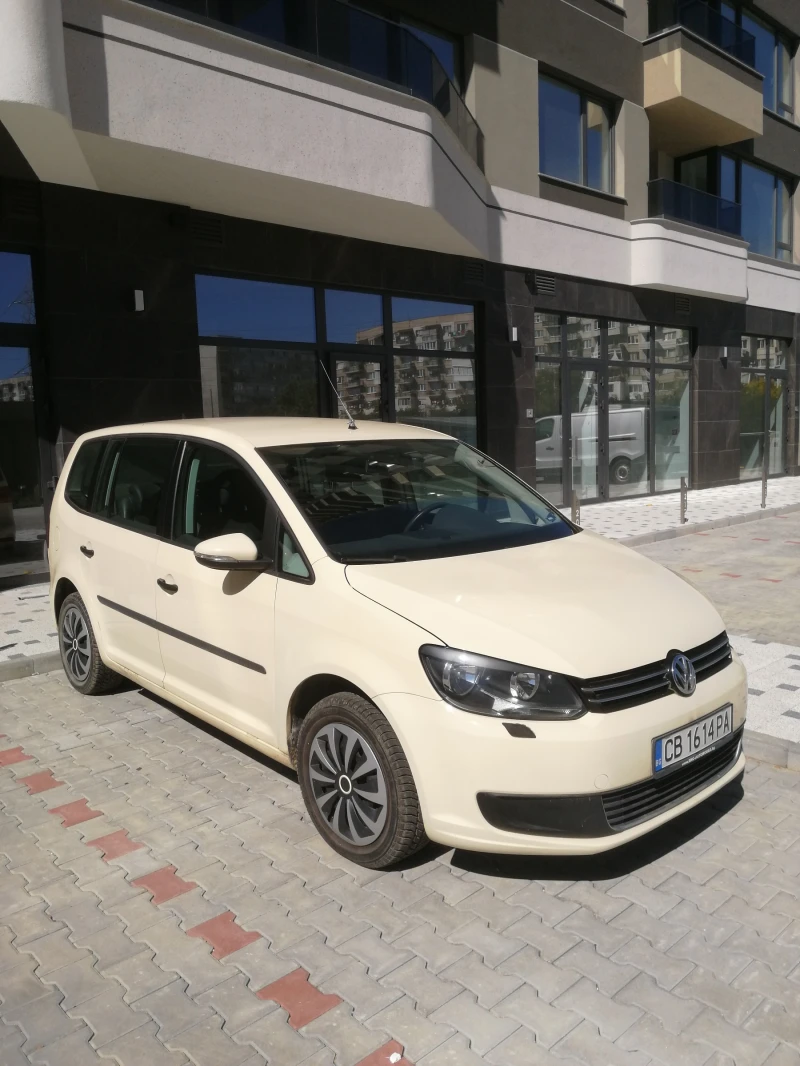 VW Touran 1.4TSI, снимка 2 - Автомобили и джипове - 47693895