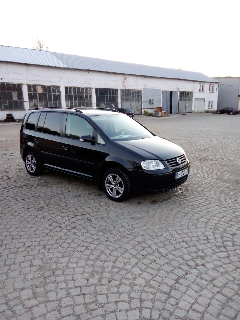 VW Touran 1.6, снимка 6 - Автомобили и джипове - 47700574