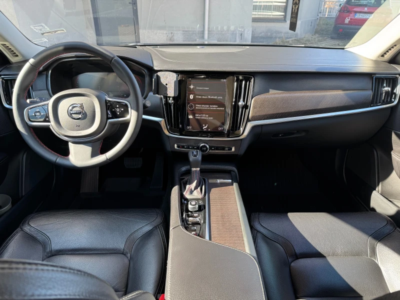 Volvo V90 Cross Country D4, снимка 6 - Автомобили и джипове - 49008132