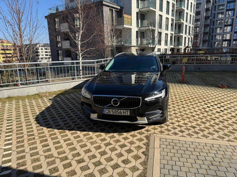 Volvo V90 Cross Country D4, снимка 1 - Автомобили и джипове - 49008132