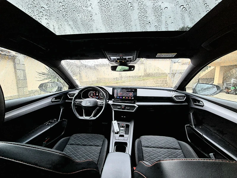 Seat Leon FR Edition* DSG* PANO* BeatsAudio* 1-ви собственик, снимка 14 - Автомобили и джипове - 52465225