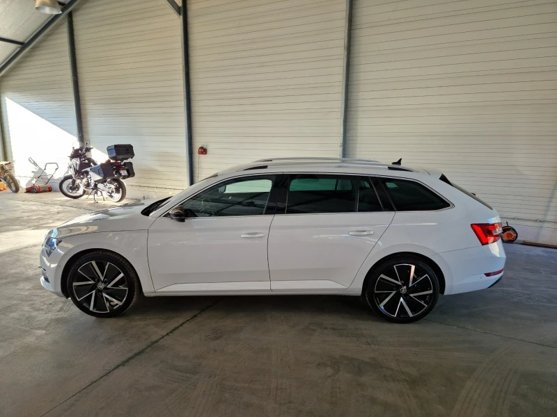 Skoda Superb Premium, снимка 5 - Автомобили и джипове - 51893579