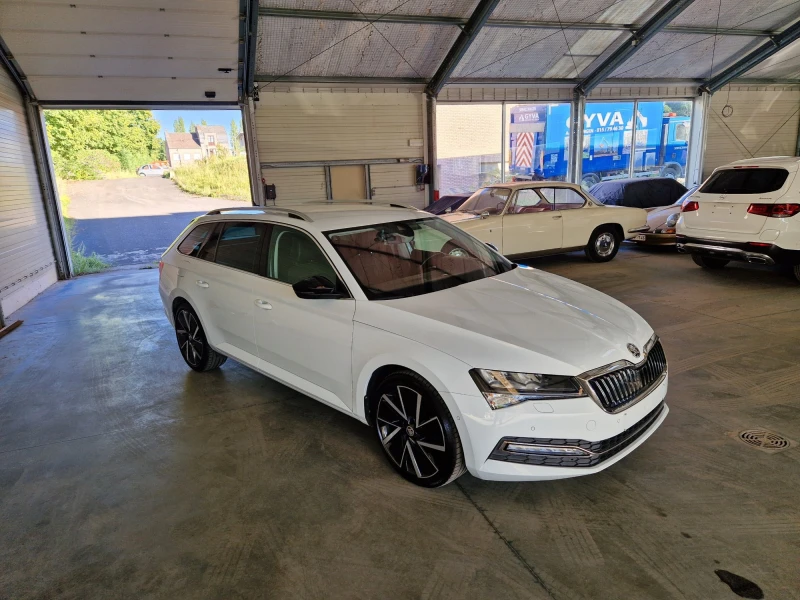 Skoda Superb Premium, снимка 3 - Автомобили и джипове - 51893579