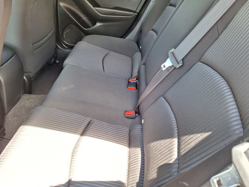 Mazda 3 2.2d SkyActiv, снимка 9 - Автомобили и джипове - 52488337