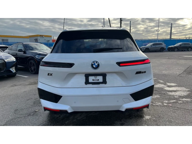 BMW iX * M60 * CARFAX * ЦЕНА ДО БЪЛГАРИЯ, снимка 5 - Автомобили и джипове - 52667299