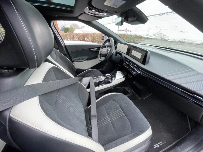 Kia EV6 GT Line, снимка 9 - Автомобили и джипове - 53088521