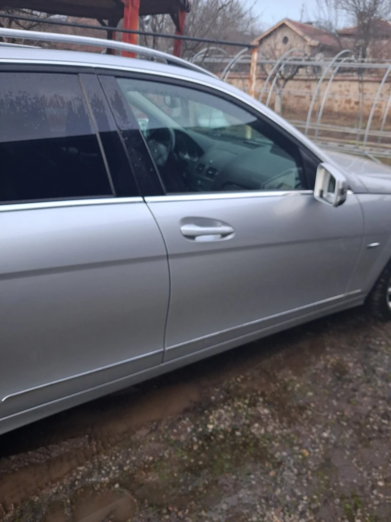 Mercedes-Benz C 250 CGI, снимка 7 - Автомобили и джипове - 53124875