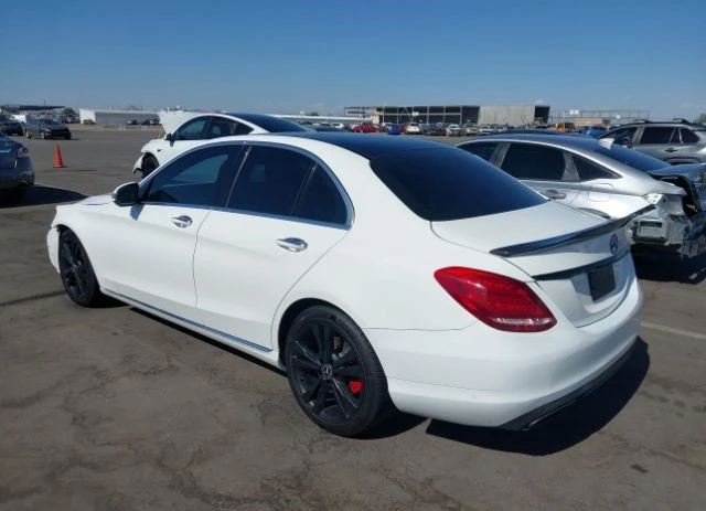 Mercedes-Benz C 300  - изображение 5