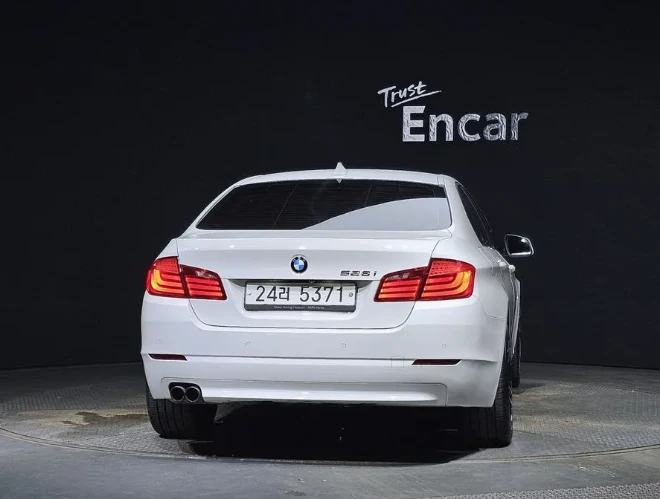 BMW 523  - изображение 4
