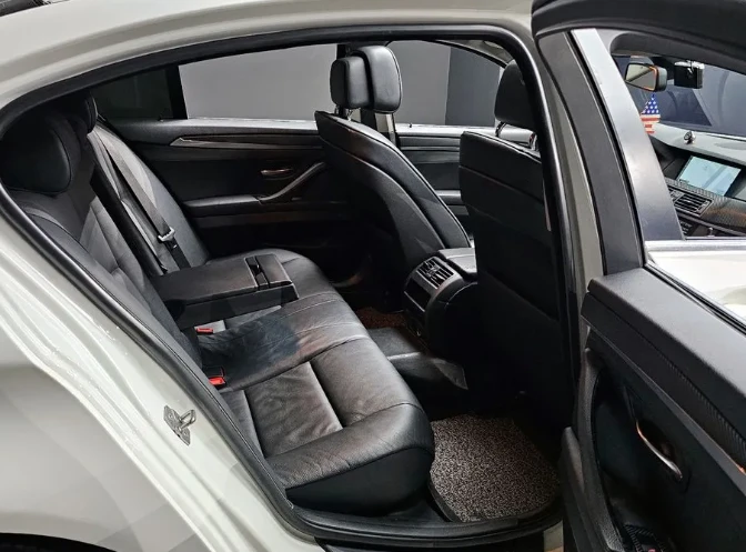 BMW 523, снимка 12 - Автомобили и джипове - 52751163