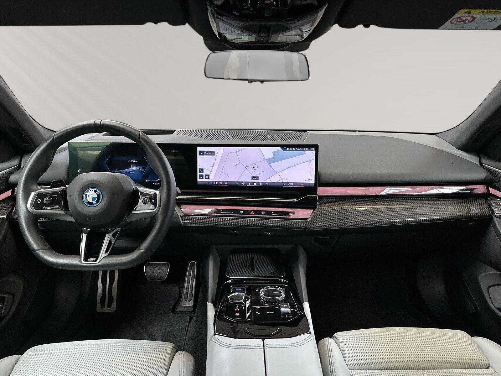 BMW i5 eDrive40/ M-SPORT PRO/ B&W/ PANO/ SHADOW LINE/ 20/ - изображение 8